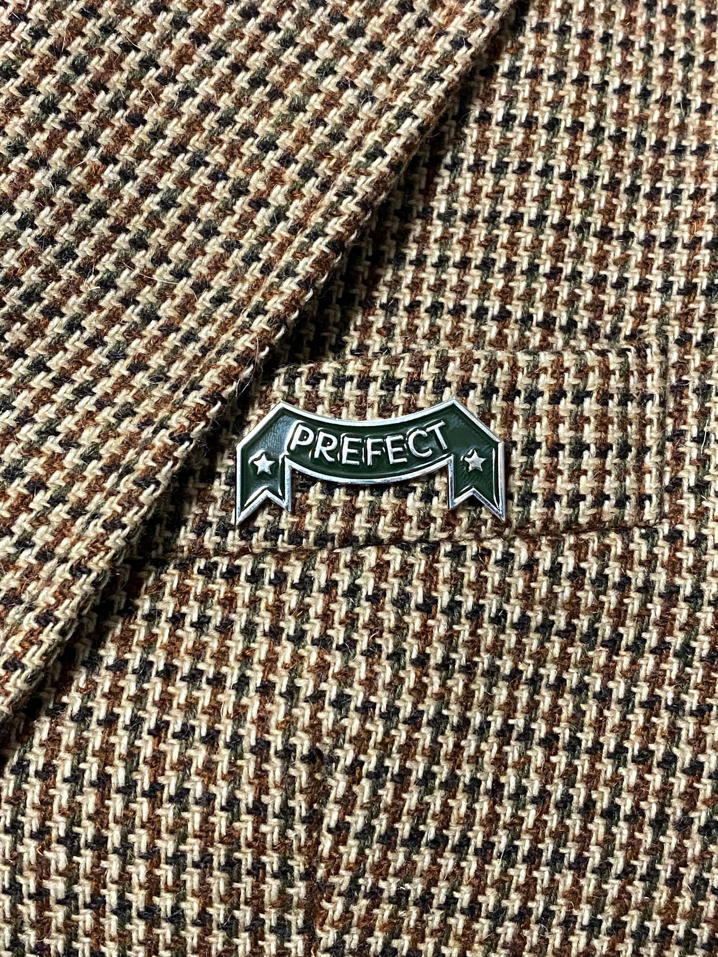Pin prefecto vintage verde y plateado mundo mágico