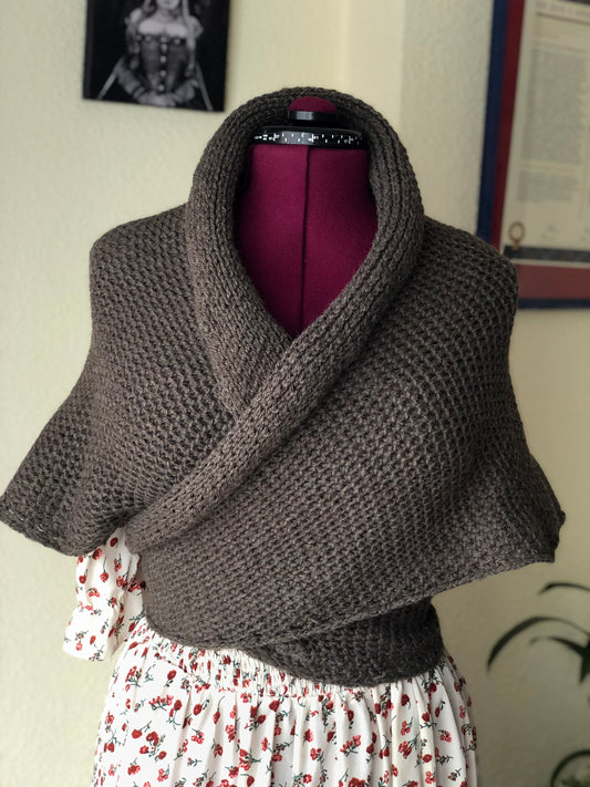 Brown handmade Outlander shawl inspired in Claire's - Cottagecore medieval cape