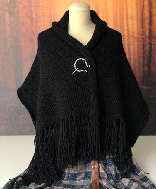 Black handmade Outlander shawl inspired in Claire's - Cottagecore medieval cape