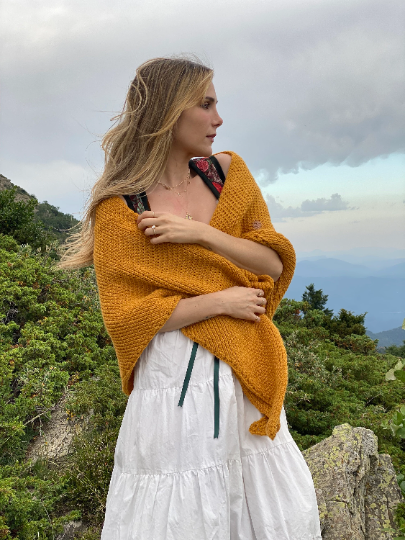 Handmade yellow outlander shawl inspired by Claire s Cottagecore