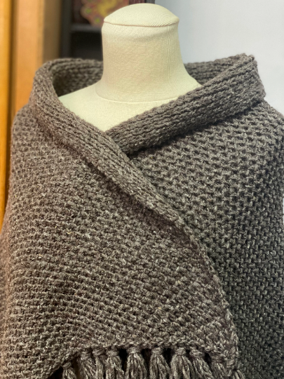 Outlander shawl handmade brown inspired in Claire's - natural wool Cottagecore medieval cape