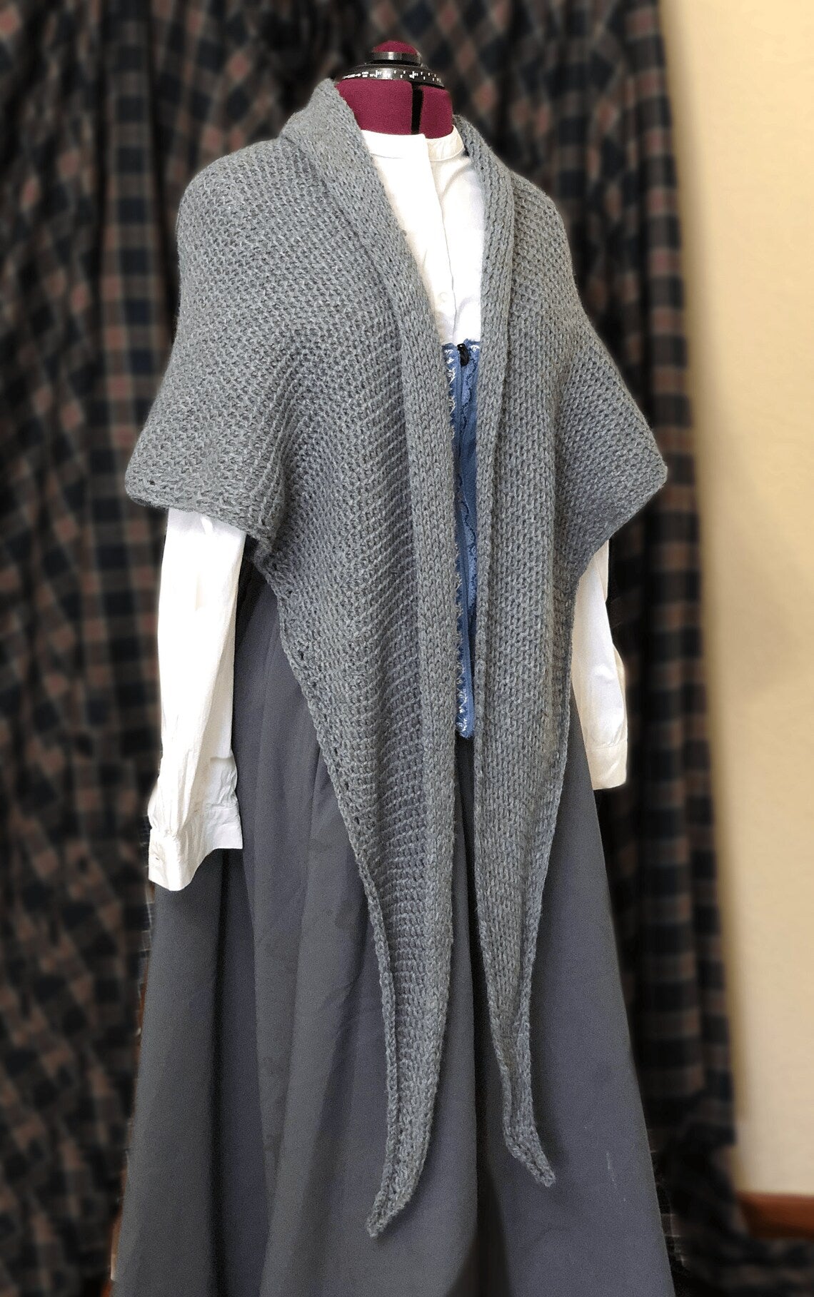 Outlander shawl handmade gray inspired in Claire's - Cottagecore medieval cape