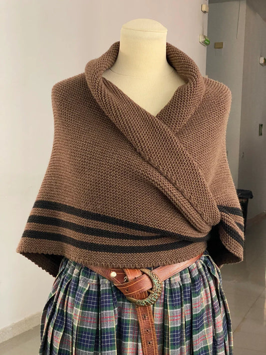 Outlander shawl handmade gray inspired in Claire's - Cottagecore medieval cape