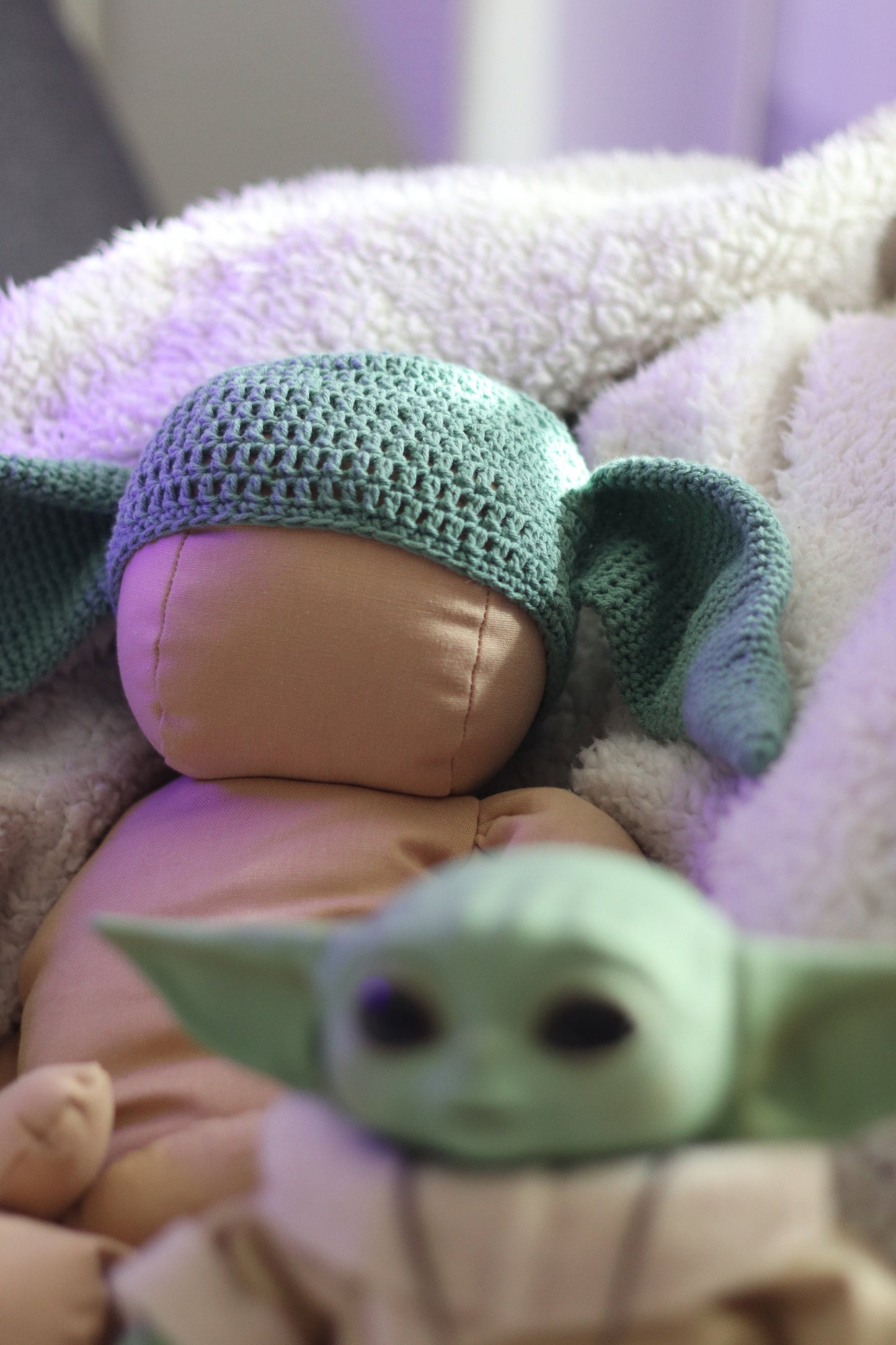 Gorro de crochet Baby Yoda inspirado