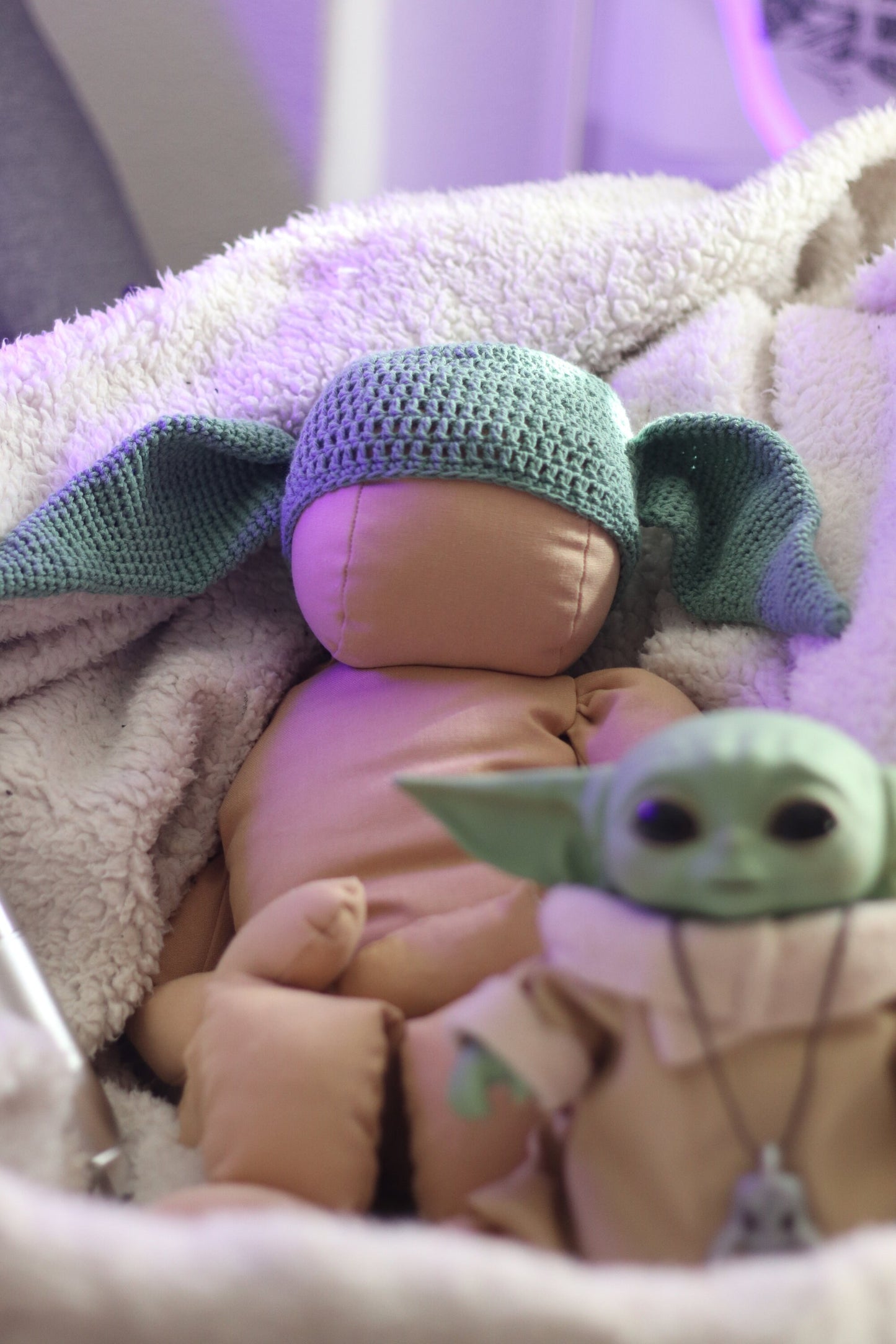 Gorro de crochet Baby Yoda inspirado